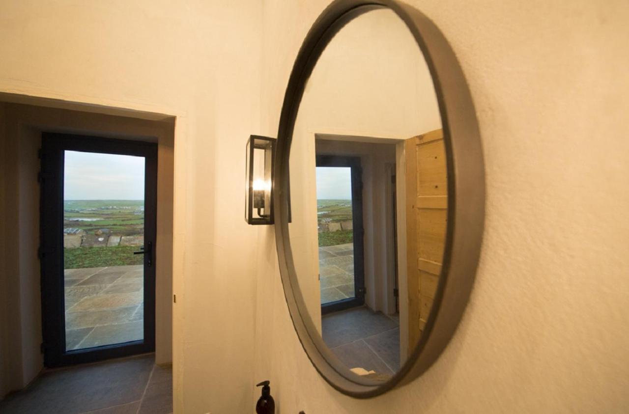 Elfin Cottage Doolin Eksteriør billede